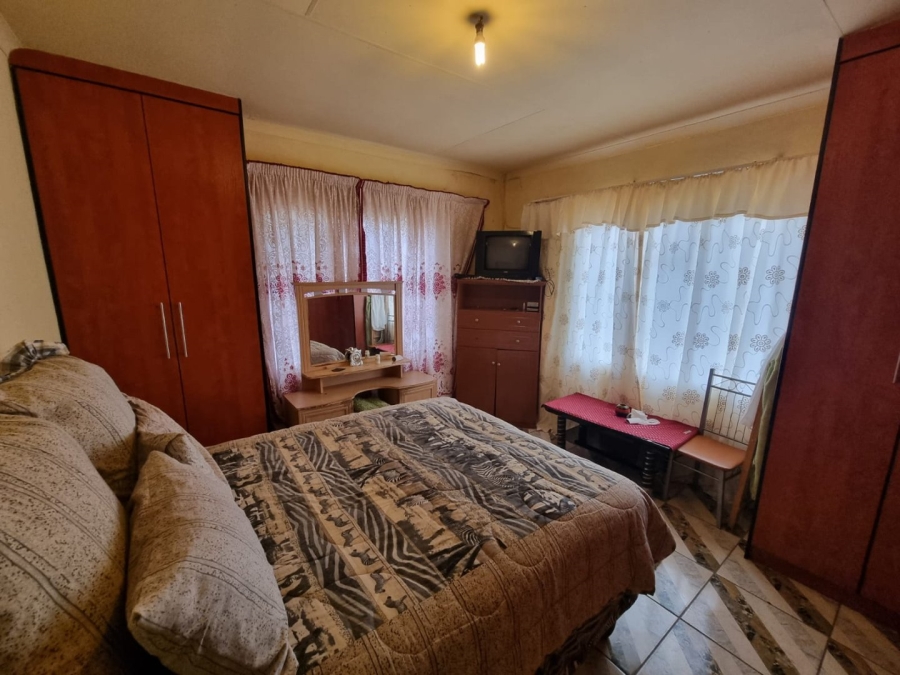 2 Bedroom Property for Sale in Thorisong Free State